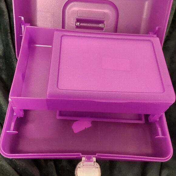 CABOODLES VINTAGE MAKEUP CASE ORGANIZER WITH MIRROR KISS LIP LATCH - Picture 7 of 16